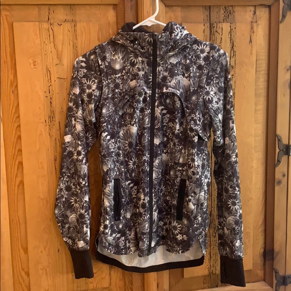 Lululemon floral windbreaker